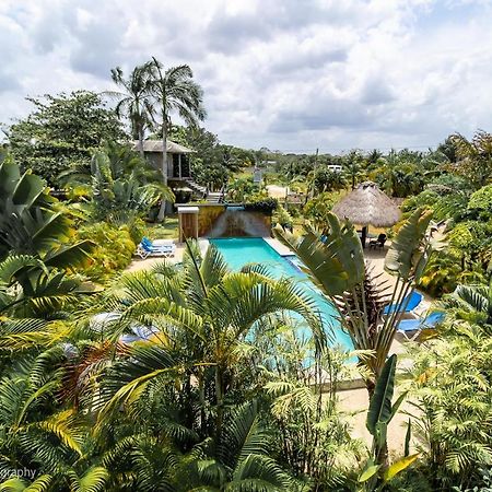 Almond Tree Hotel Resort Коросаль Екстер'єр фото